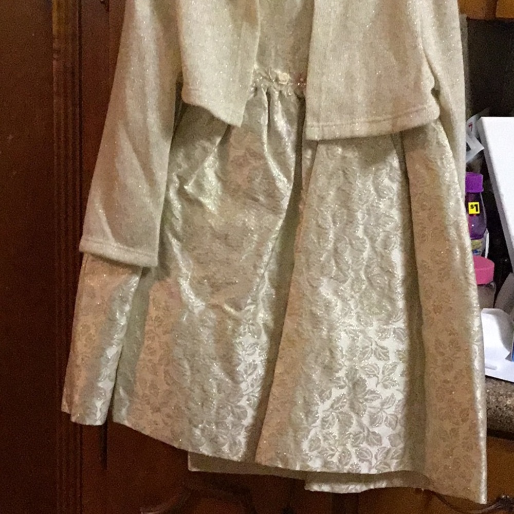 Dress - Picture 3 of 4
